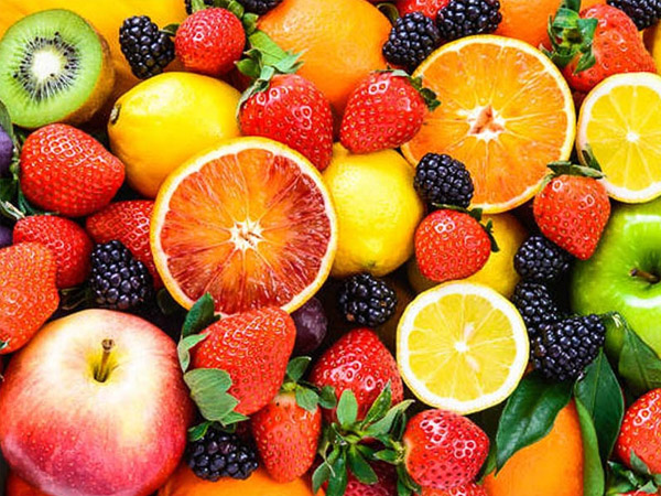 Người bệnh nên ăn bổ sung nhiều loại trái cây mỗi ngày